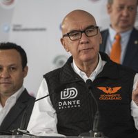 Dante Delgado denuncia campaña “negra y perversa” al interior de Morena contra Ricardo Monreal