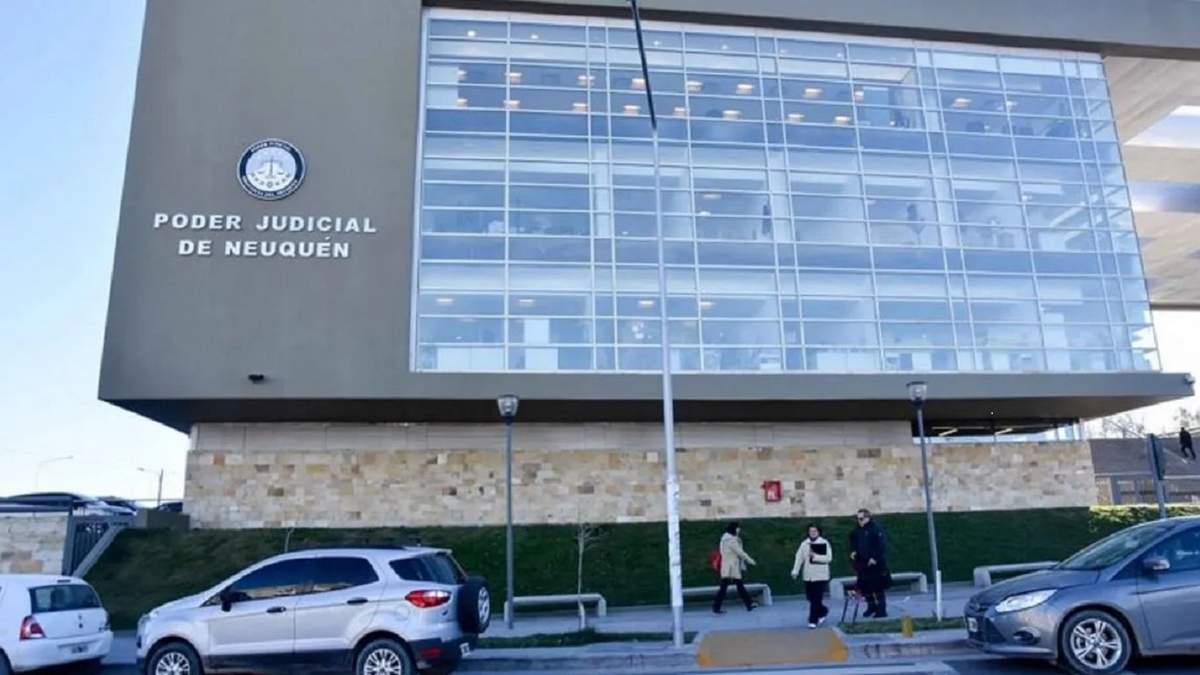 La sede del Poder Judicial de Neuquén, donde SEJUN denuncia ingresos irregulares. Fuente: (Twitter)