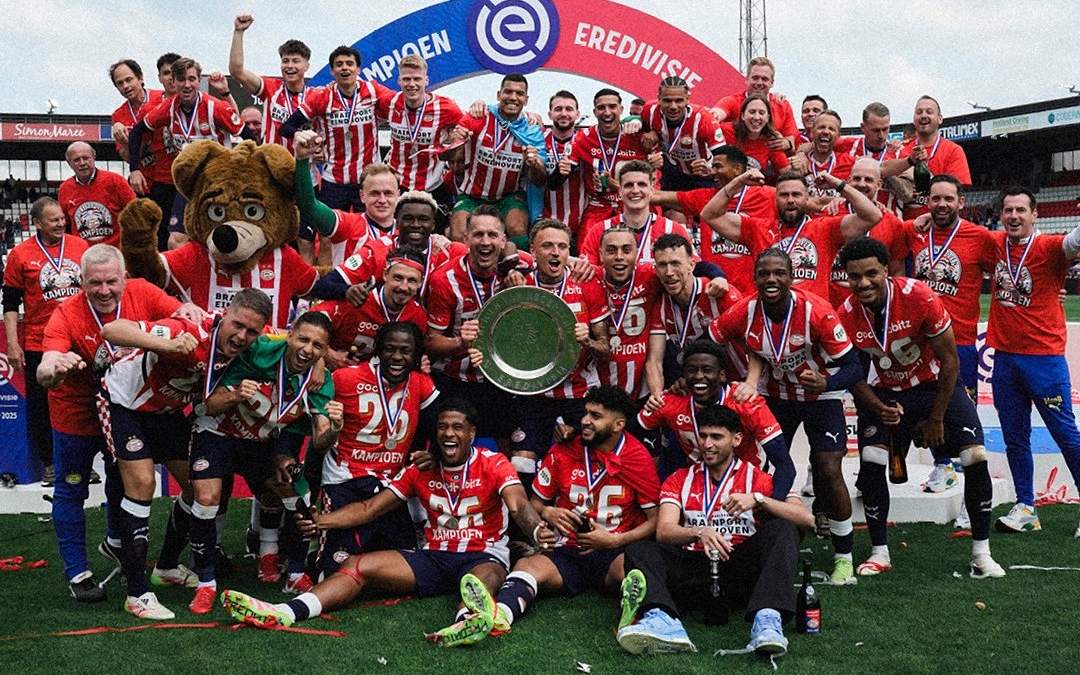 El PSV se proclama campeón de la Eredivisie; terminó con un punto de ventaja sobre el Ajax