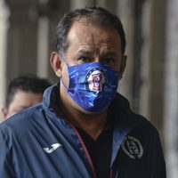 Revelan que Cruz Azul cesó de su cargo a Juan Reynoso