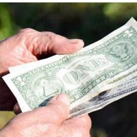 Una mujer de 80 años fue engañada con una “acción solidaria” y le robaron todos sus ahorros
