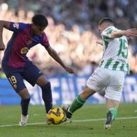 Flick es expulsado por protestar un penalti en el empate del Barcelona 2-2 ante el Betis
