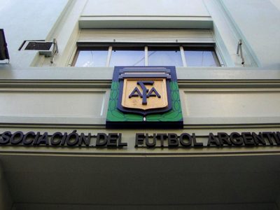 El Gobierno Nacional descartó intervenir la AFA y en las encuestas crece el descontento contra la asociación
