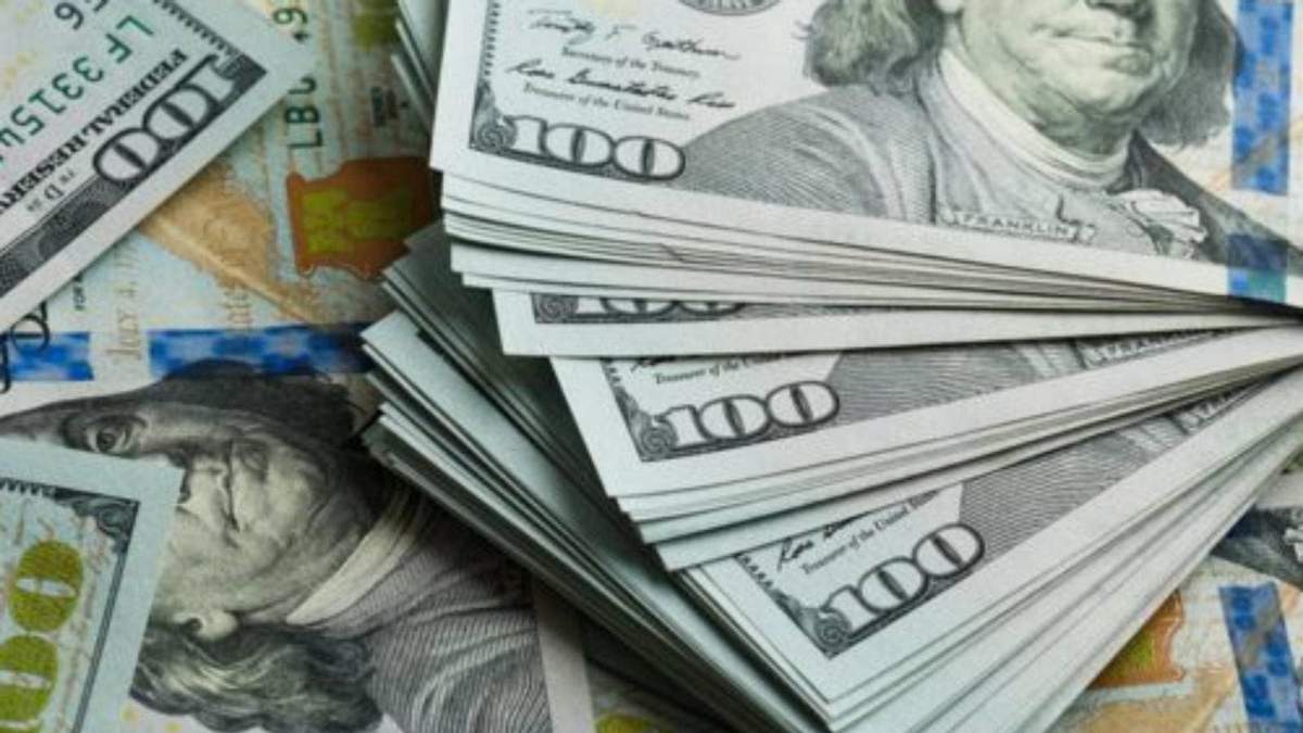 El dólar blue iniciará su cotización con una leve baja en relación a ayer. Fuente: (Twitter)