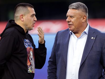 "Tiene mucho valor": Chiqui Tapia habló sobre la posible vuelta de Paredes a Boca