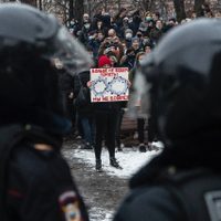 La justicia rusa ordena el arresto de uno de los principales aliados de Navalni