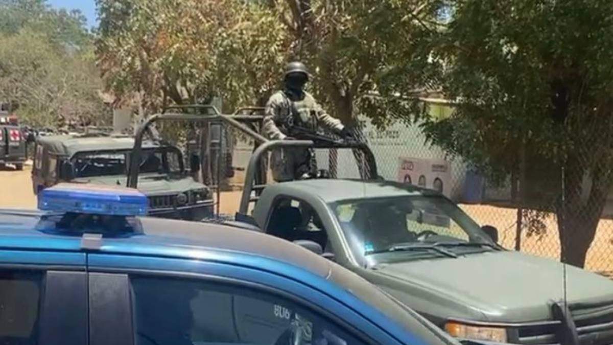 Elementos del Ejército y de la Policía Estatal en Culiacán