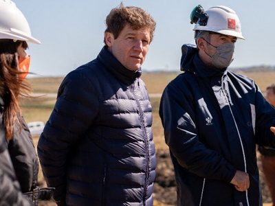 Gustavo Melella recorrió obras gasíferas en Tierra del Fuego
