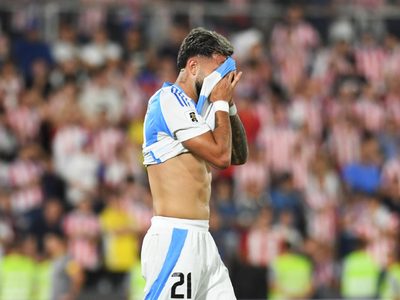 Malas noticias para Scaloni: la figura que tuvo que ser desafectada de la Selección Argentina