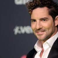 ¿Qué se puso? David Bisbal se llenó de un extraño producto. ¡Qué asco!