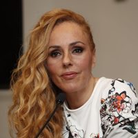 La misteriosa reacción de Rocío Carrasco al "Hormigas Blancas" sobre Rocío Jurado