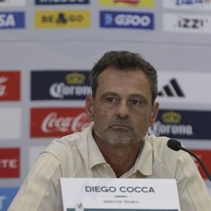 “Tengo el total respaldo de los directivos”, asegura Diego Cocca
