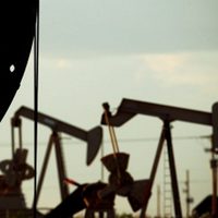 Los precios del petróleo operan con ganancias en los mercados mundiales