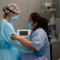 Descendieron los casos de coronavirus a nivel nacional, en relación al jueves