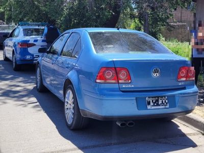 La Policía secuestró un Bora con un inhibidor de alarmas en su interior