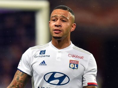 Barcelona: incertidumbre por el posible fichaje de Memphis Depay