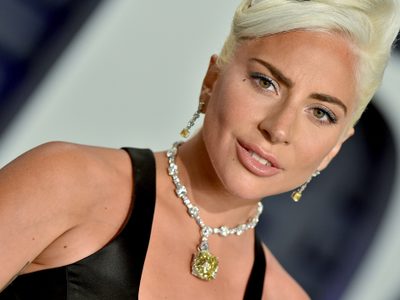 Lady Gaga continúa su lucha contra el bullying y ahora lanzará un libro ¡Tremenda!
