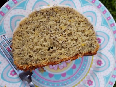 Budín de limón con semillas de amapola y sin azúcar: perfecto para una tarde dulcera y listo en tiempo récord