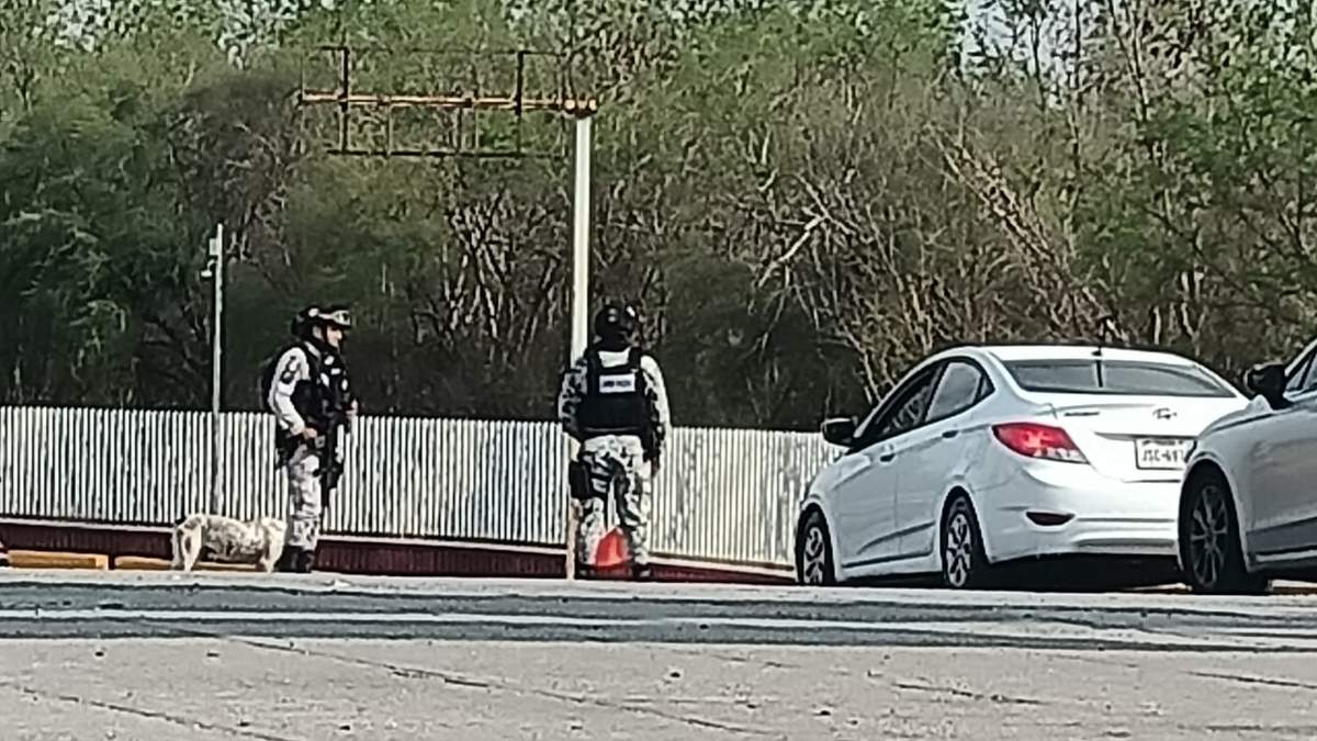 Elementos de la Guardia Nacional llevan a cabo acciones del Operativo Frontera Norte en el cruce Reynosa-Hidalgo