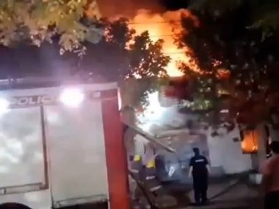 Extienden la prisión preventiva al hombre que quemó la casa y mató a su hijo