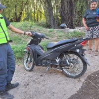 Motociclista cayó a un canal de riego en Vista Alegre Sur y sufrió lesiones graves