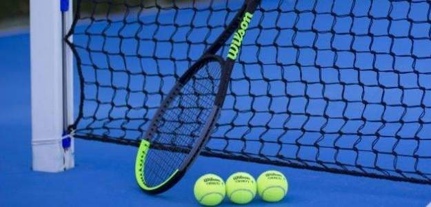 Tenis sin actividad. Fuente: (Twitter).