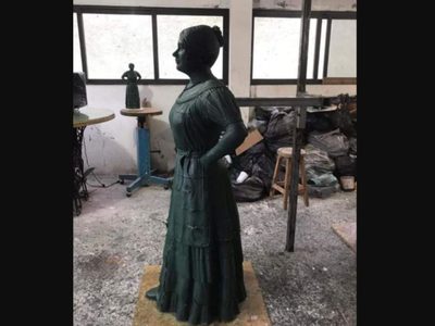 Develarán la escultura de Leona Vicario en Paseo de la Reforma