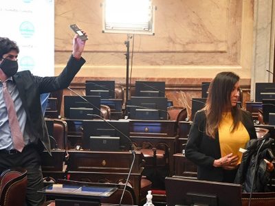 Juntos por el Cambio abandonó la sesión especial del Senado