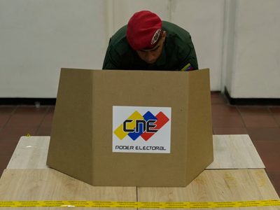 El chavismo “arrasa” en comicios municipales de Venezuela; destaca altísima abstención