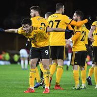 Doblete de Jiménez fulmina a 'Chicharito" y al West Ham (Videos)