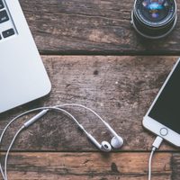 Apple planea eliminar los audífonos EarPods que vienen en la caja del iPhone