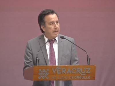 Cuitláhuac García ofrece disculpa pública a pensionados reprimidos durante protesta en 2015