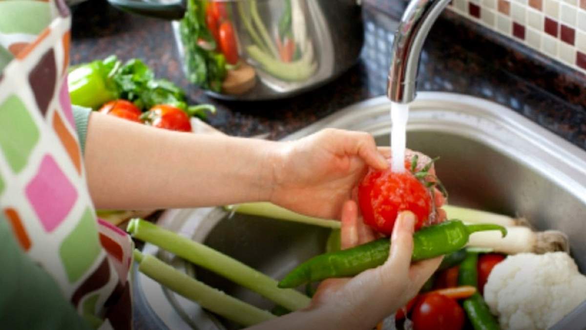 La importancia de aplicar las medidas de higiene necesarias en los alimentos. Fuente: (Twitter).