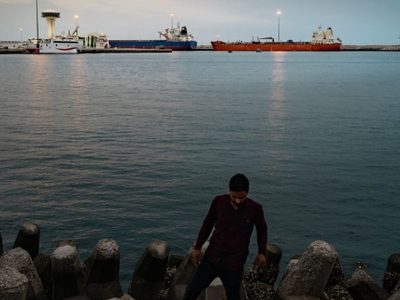 Irán captura dos barcos que intentaban cruzar el estrecho de Ormuz