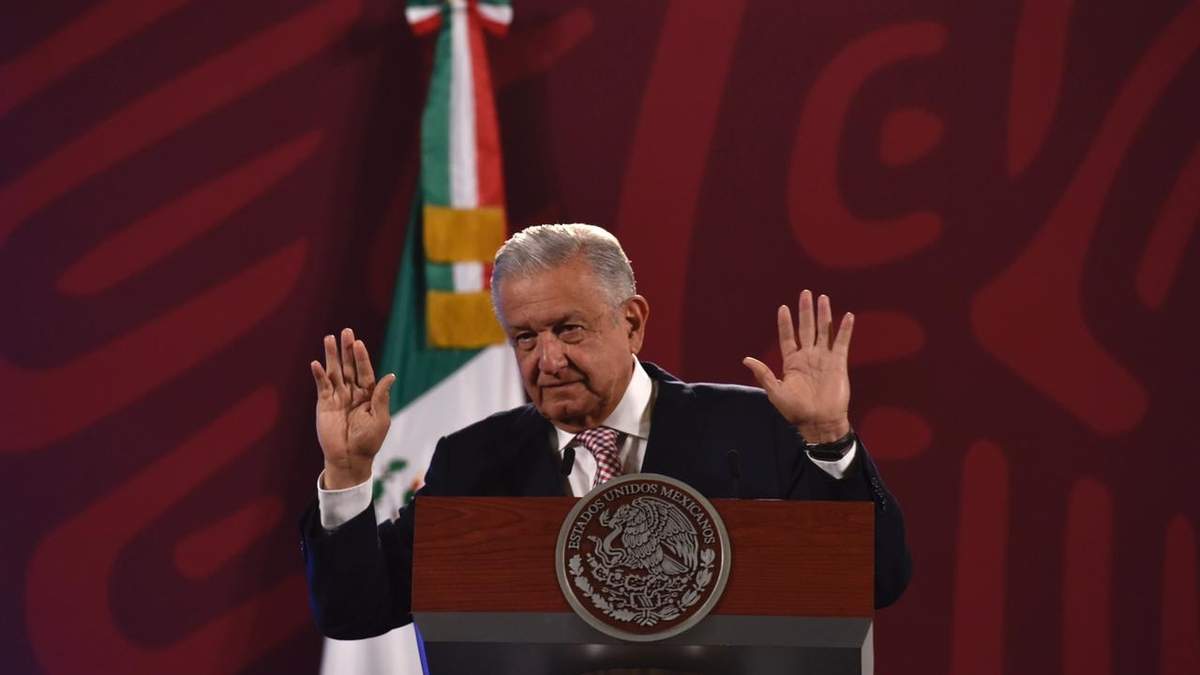 López Obrador. Defensa a voces afines