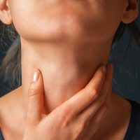 Con solo 3 ingredientes, prepará esta mezcla para aliviar la garganta irritada en estos meses fríos que da más gripe
