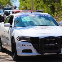 Motociclista asesina a sinaloense en un estacionamiento cercano a Xplor, en Playa del Carmen