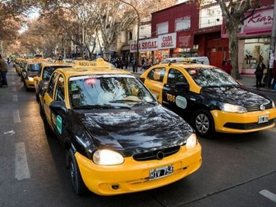 Aumento en taxis y remises: la suba será escalonada