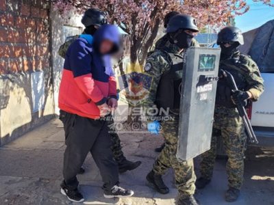 La Policía detuvo a tres personas en Zapala y Chos Malal por narcomenudeo