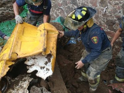 Mueren perros tras un deslave en un refugio canino en Xochimilco