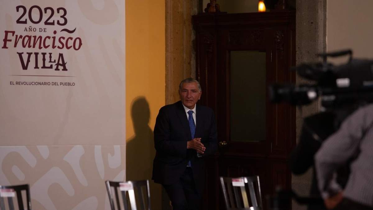 El titular de Segob durante la conferencia matutina de este martes