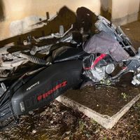 Buscan testigos del choque entre una moto y un auto en Centenario