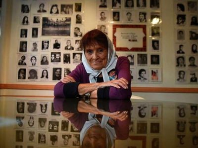 A 45 años de la primera ronda de Madres de Plaza de Mayo, Taty Almeida aseguró que siguen “luchando”