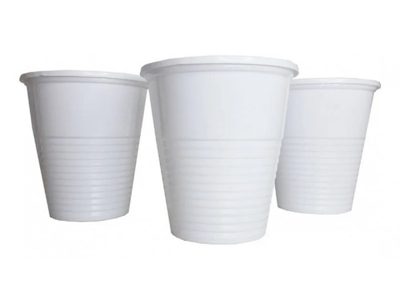 Con palitos de helado y un vaso descartable: creá esta maceta tan coqueta para tu hogar