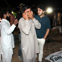 Los rostros del dolor en Pakistán, tras ataque terrorista