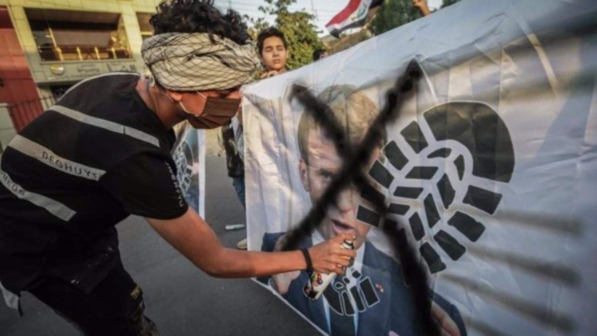 Una protesta en Irak contra el presidente de Francia, Emmanuel Macron