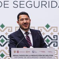 Batres no descarta una consulta sobre las corridas de toros
