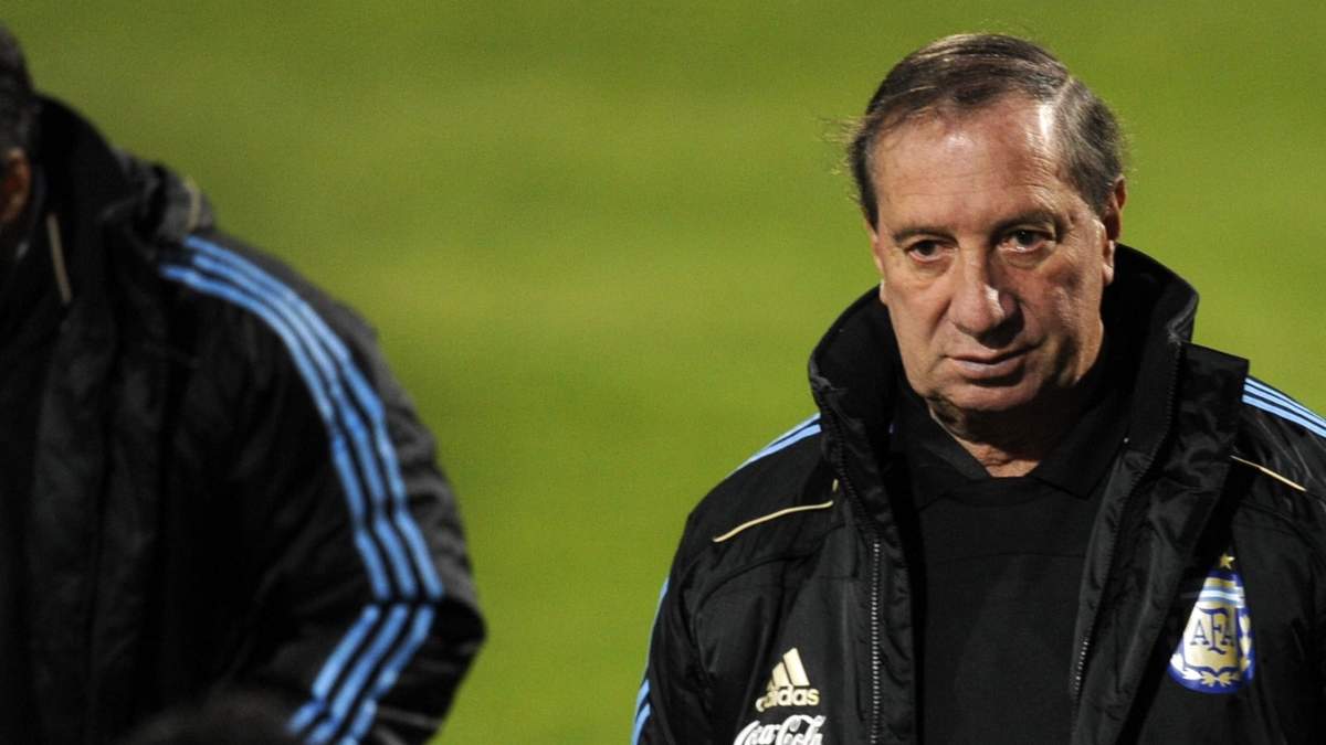 Carlos Bilardo. Fuente: (Twitter).