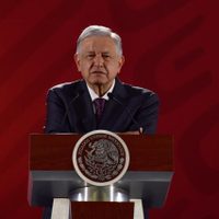 AMLO celebra designación de Esquivel en la SCJN y niega conflicto de interés