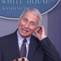 Es liberador dejar que la ciencia hable: Anthony Fauci